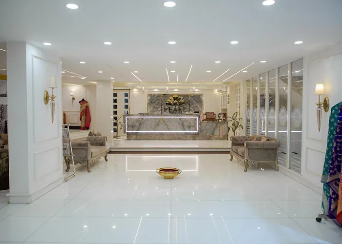 Pearl Courtyard
