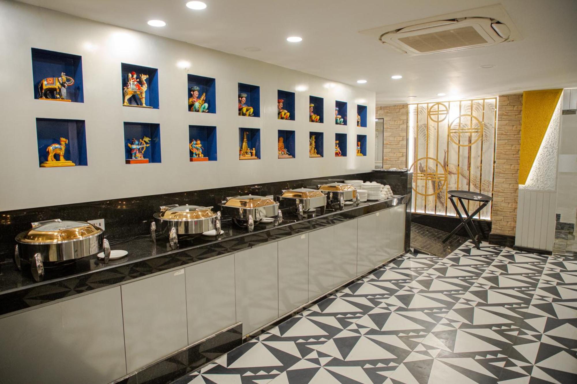 Pearl Courtyard Varanasi
